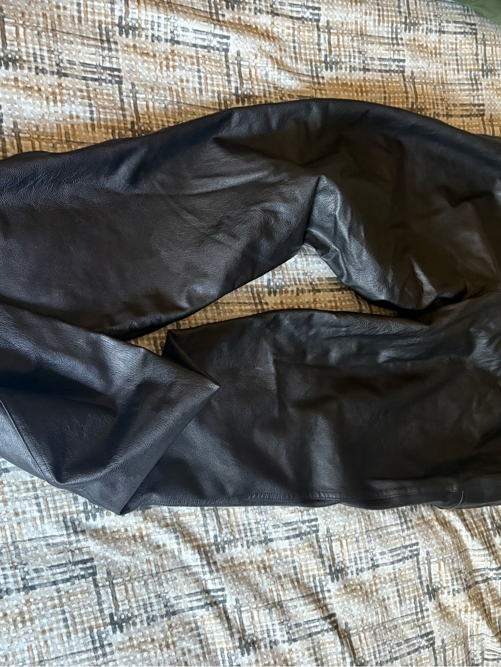 Spanx faux leather joggers size L - Picture 6 of 6